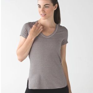 Lululemon Circadian Short Sleeve Tee Stripe Black Shirt 12